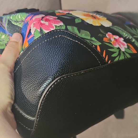 Liz Claiborne Floral Shoulder Bag - Picture 10 of 13